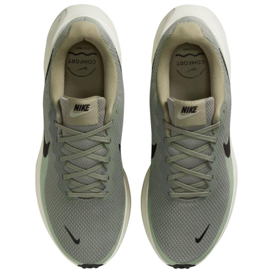 Nike Revolution 8 Nike Revolution 8